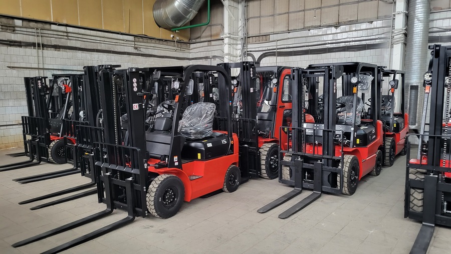 Тест-драйв складской техники на нашем складе в Элистe