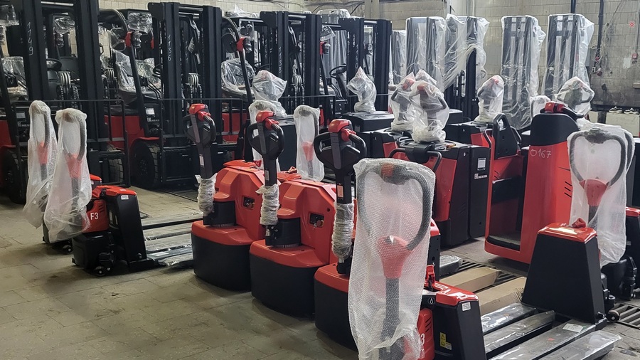 Тест-драйв складской техники на нашем складе в Элистe