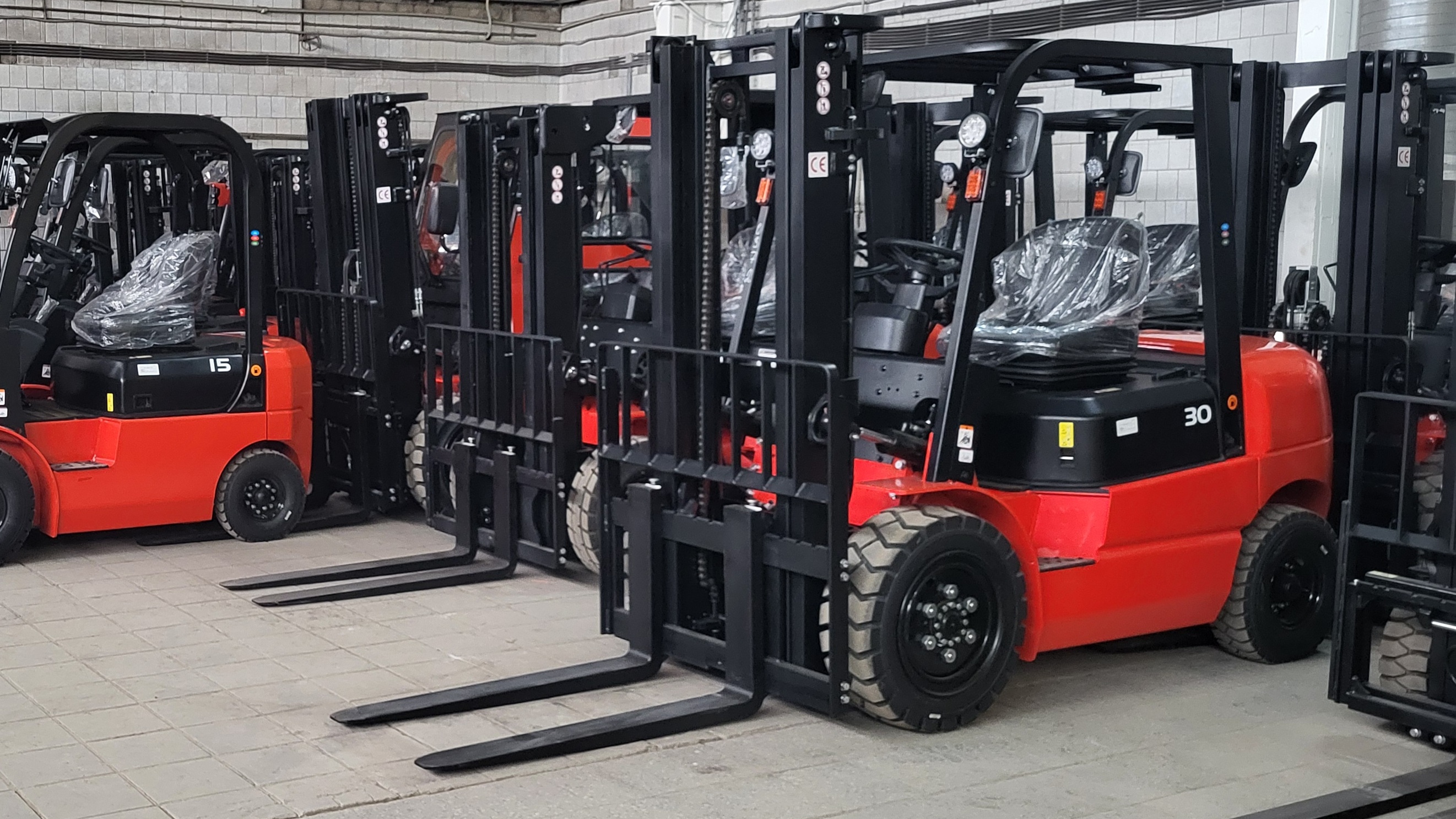 Тест-драйв складской техники на нашем складе в Элистe