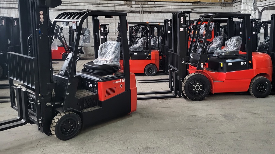 Тест-драйв складской техники на нашем складе в Элистe